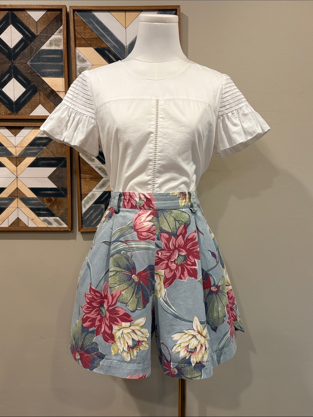 Vintage Ralph Lauren Country 90s Blue Floral Tailored Pleated Cotton Shorts